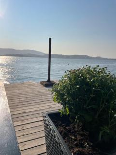Waterfront House with Spectacular Ocean View - 3