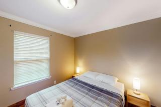 Madison Manor - 6