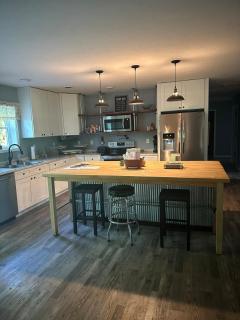 Quiet home near Lake Sullivan - 4