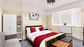 Newcastle Dream Home with 4 Bedrooms and Parking - 1