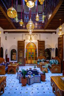 RIAD HIKAYA - Born of History - 0