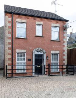 18 Garden Mews - 9