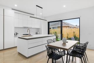Domi Rentals - The Cheltenham Southland House - 6