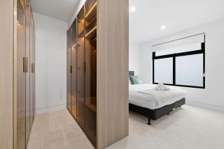 Domi Rentals - The Cheltenham Southland House - 4