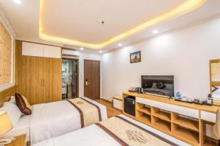 MOONLIGHT HOTEL - 8