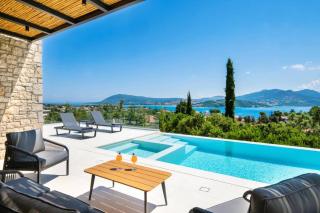 Villa Amoena by Villa Plus - 9