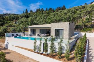 Villa Amoena by Villa Plus - 1
