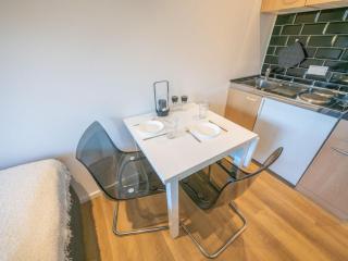 Ferienwohnung-in-Malente-fuer-1-Person-1-OG-mit-Balkon-WLAN-MEDE0202 - 4