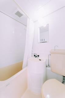 Cozy Aesthetic 1BR Haven in Nakasu - 9