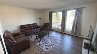 Cozy 2-Bedroom Apartment Near Downtown Calgary - 0