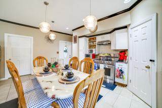 2BR Unit Near Indiana Dunes: 1 Hr to Chicago! - 4