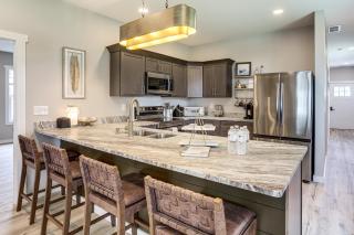 Brand-New Relaxing River Retreat: Lake Erie Access - 8