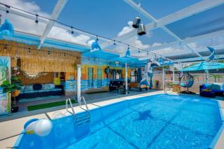 Group-Ready Oasis w/ Pool & Games in Port Richey - 0