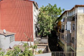 Cozy and Stylish Loft In The Heart of Taksim! - 2