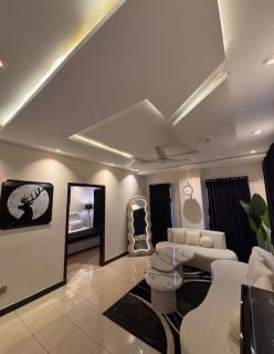 The Onyx Retreat Elegant Modern 1BHK - 1