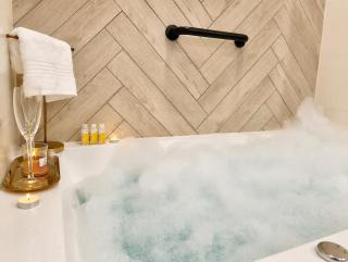 Star Luxury SuitePrivate Jacuzzi - 3