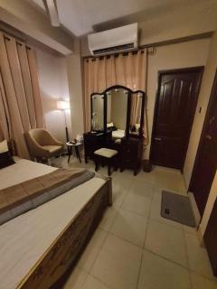 Single bedroom with AC and private bathroom - 6