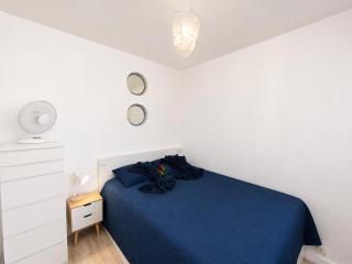 Cozy 4-Person, Private Parking, Casino & Aqua Diva within walking distance - 9