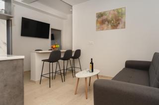 Nimaria Suites - 1