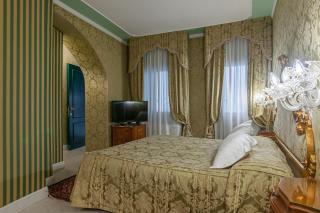 Al Ponte Antico - Venice - 9