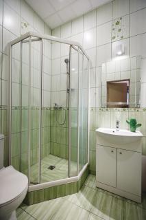 Brand-New 4BR for 8 - Quiet & Easy 1st Floor - 5