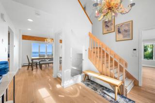 Ocean's Edge with pool, hot tub & beach access - 2