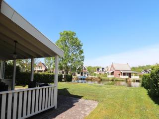Bungalow by Water near Rotterdam - 0
