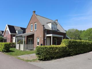 Bungalow by Water near Rotterdam - 0