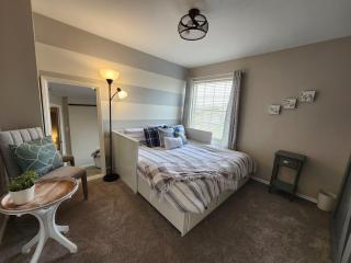 Luxury 2Bdrm Cedar Park Sleeps 6 - 8