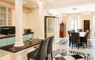 Awesome Home In Porec - 6