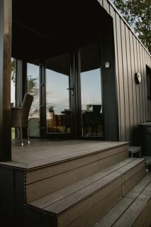 Luxury 2 Bedroom Glamping Pod with Hot Tub at Aganmore Farm Glamping - Pod 2 - 0
