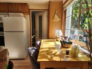 North Beach Retreat with yard, carport, pet-friendly - 6