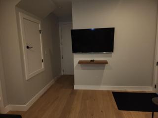 The Silver Birch Suite - Cozy Modern Charm - 1