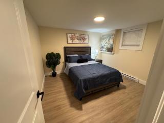 Stunning 2-Bed Aprtment at Pearl View Est off Kenmount rd - 9