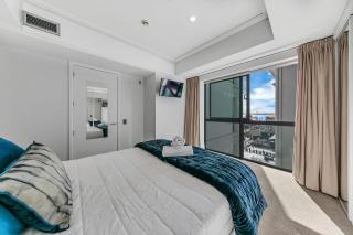 Stunning Auckland Harbour Views - 7