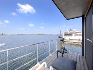 Jopies Houseboat - 9