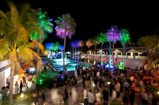 Kimpton Surfcomber Hotel by IHG - 3