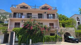 Apartments by the sea Gradac, Makarska - 22460 - 0