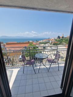 Apartments by the sea Gradac, Makarska - 22460 - 1