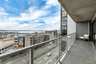 QV Stays Upscale Modern Getaway - 4