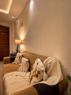Palm & Pampas Ganga View 2BHK Near Ghat - 9
