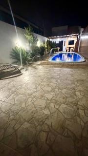 Casa com piscina moderna e aconchegante para sua maior comodidade - 8