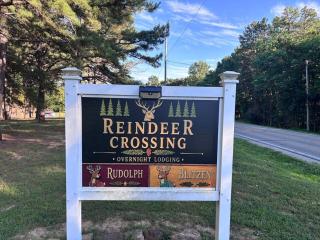 Reindeer Crossing - Blitzen Yellow - Less than 2 mi to Holiday World - 5