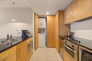 The Central Nook - Walk to town - Mountain views - 4