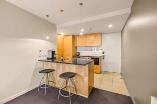 The Central Nook - Walk to town - Mountain views - 3