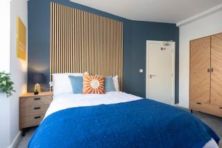 Stylish 6BR 6 En-Suite Baths Darlington - 9