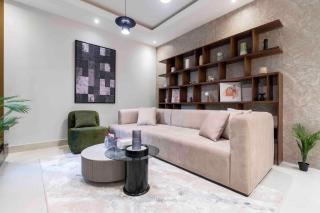Three BR Spacious Luxurious Flat in AlQirawan - 7