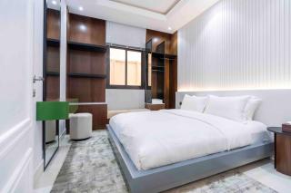 Three BR Spacious Luxurious Flat in AlQirawan - 4