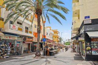 Fabulous Beach Apartments in Los Crstianos - 4
