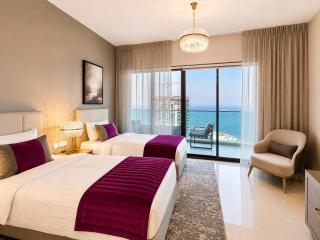 Luxury Sea view 2BR - Infinity Pool -Beach - Lusail - 5